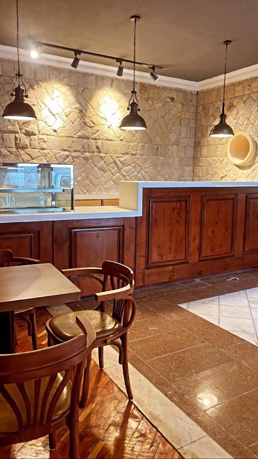 Social House Bed & Breakfast Адис Абеба Екстериор снимка