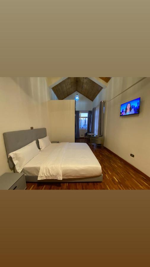 Social House Bed & Breakfast Адис Абеба Екстериор снимка