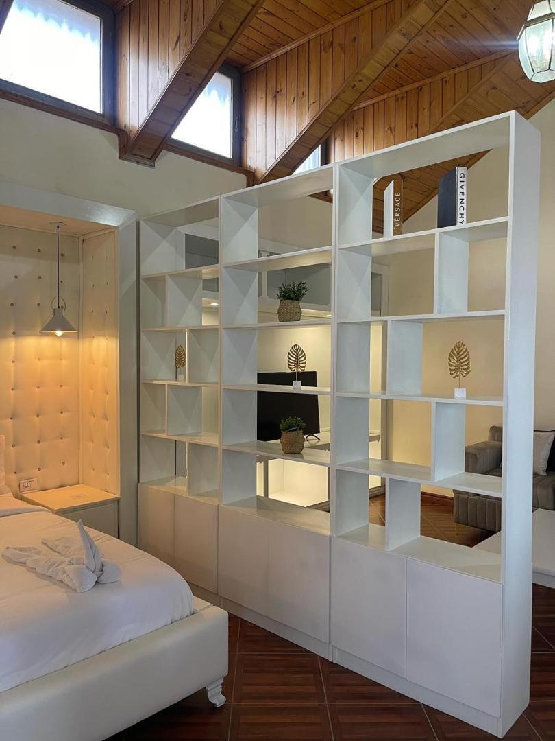 Social House Bed & Breakfast Адис Абеба Екстериор снимка