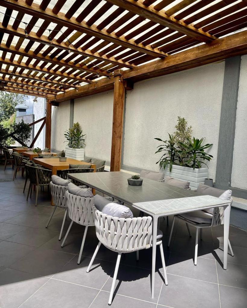 Social House Bed & Breakfast Адис Абеба Екстериор снимка