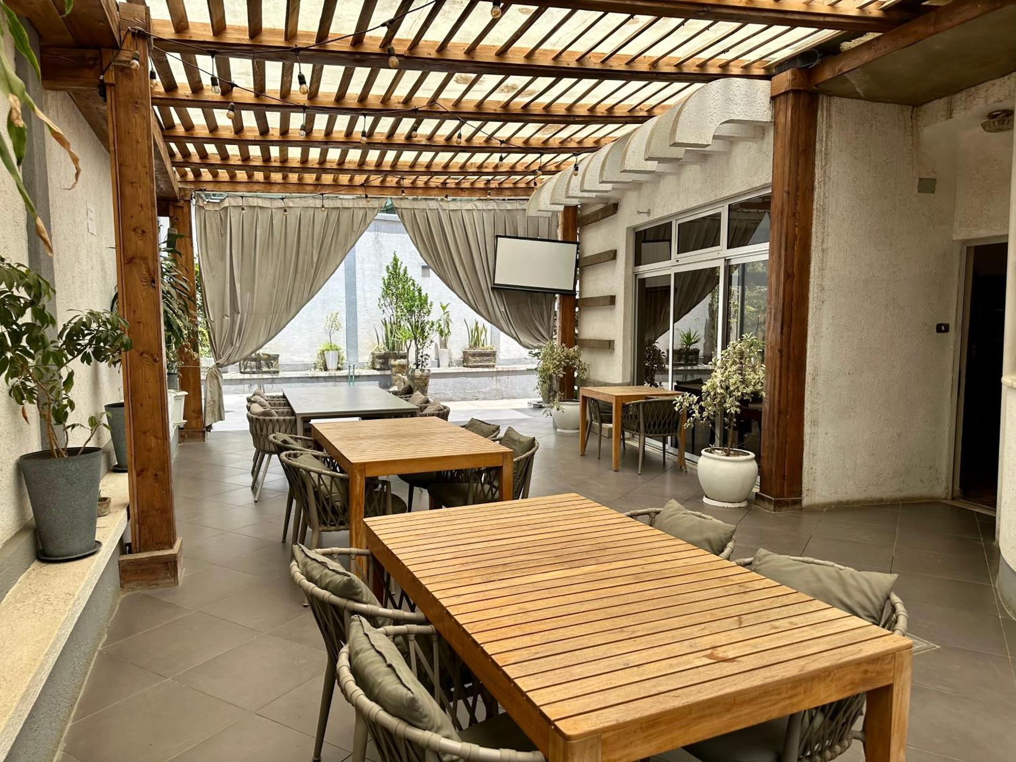 Social House Bed & Breakfast Адис Абеба Екстериор снимка